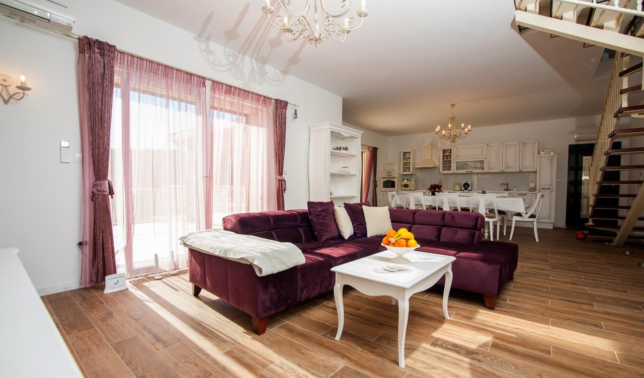 Luxury Villa Kate - In Lucice Bay With Turquoise Sea, Amazing Seaviews, And Heated Pool 밀나 외부 사진