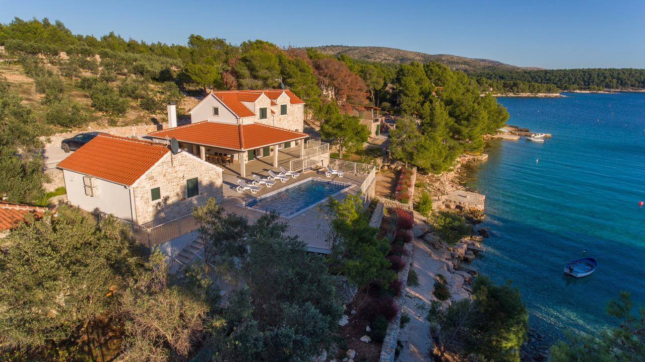 Luxury Villa Kate - In Lucice Bay With Turquoise Sea, Amazing Seaviews, And Heated Pool 밀나 외부 사진