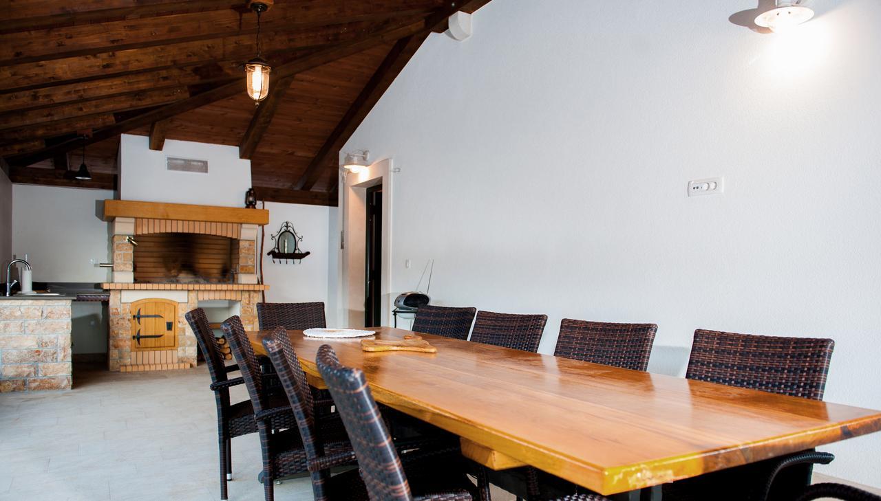 Luxury Villa Kate - In Lucice Bay With Turquoise Sea, Amazing Seaviews, And Heated Pool 밀나 외부 사진